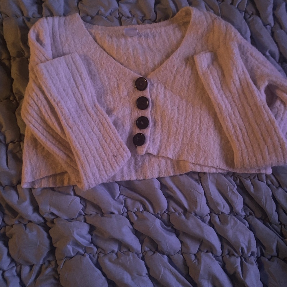 URBAN OUTFITTERS SWEATERS